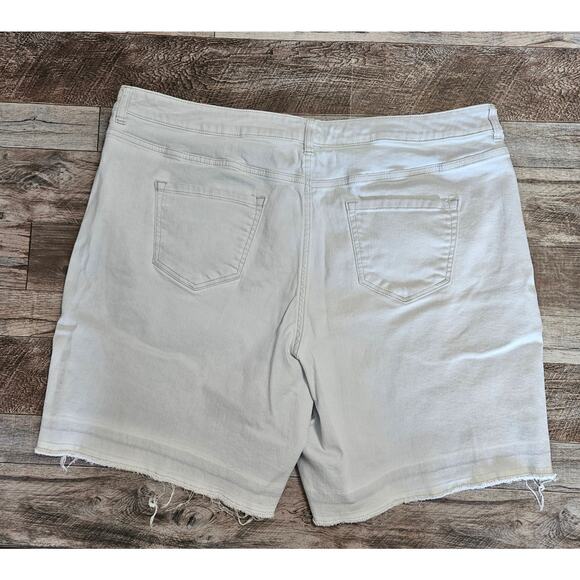 Lane Bryant Bermuda Shorts Plus Size 20 Light Wash 9" Denim Jorts Stretch Cotton - Picture 5 of 11